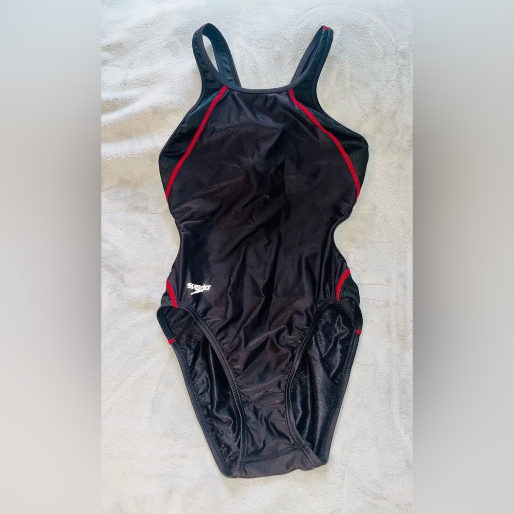 Speedo Black and Red One Piece Swimwear Sz 32